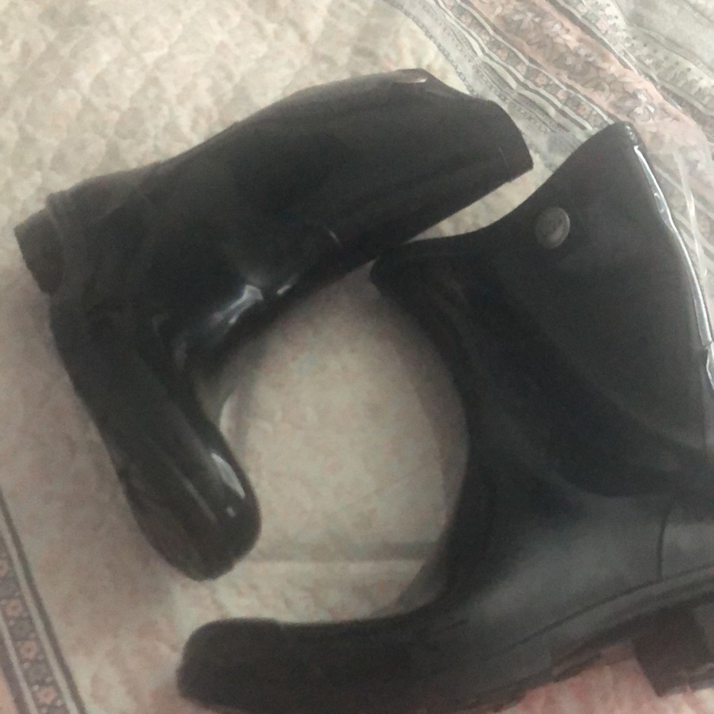 Ugg rain boots